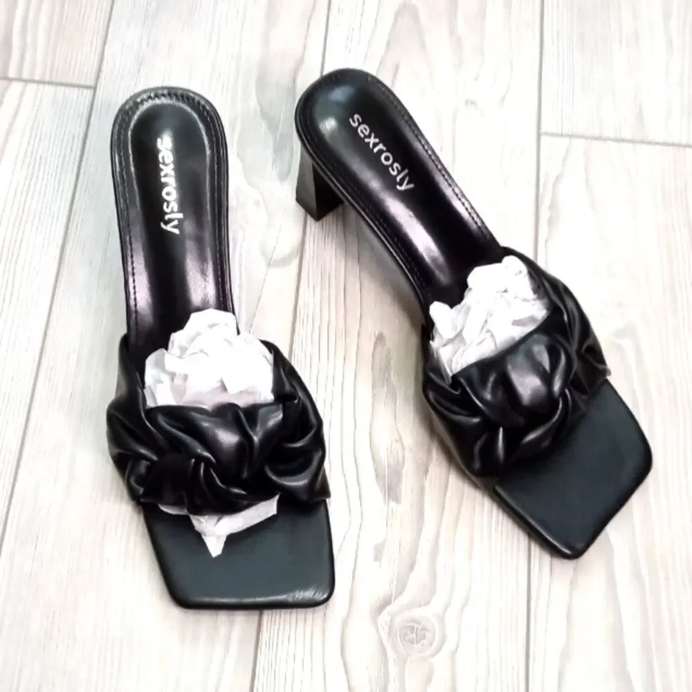 (63-3898) Sexrosly Heels Sz 41 (10.5)